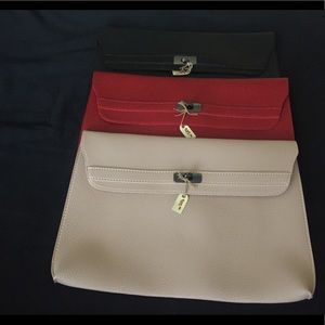 Women’s clutch